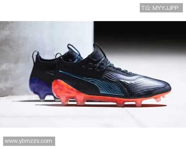 足球球星同款运动鞋男款时尚潮流鞋履助力运动表现提升