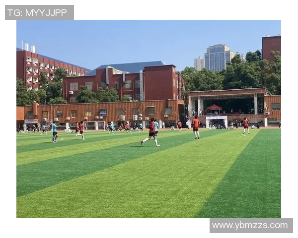 足球星新引领绿茵风潮展现年轻力量点燃激情梦想 足球星新引领绿茵风潮展现年轻力量点燃激情梦想